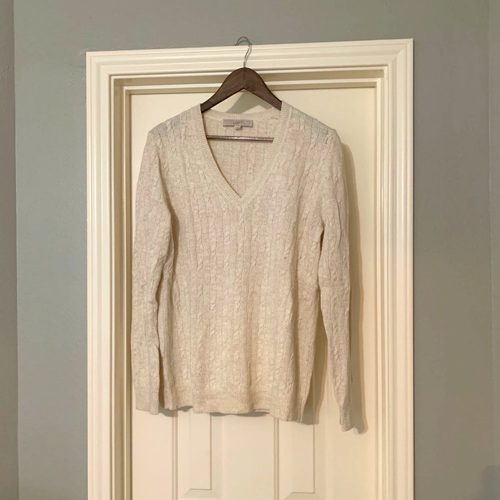 GUC LOFT Sparkle Cream V-Neck Sweater - Sz L
